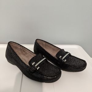 Naturalizer Black Loafer Flats, Size 5
